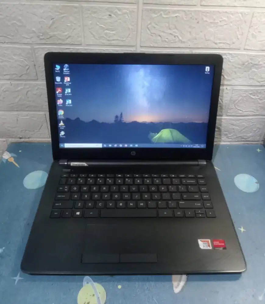 Laptop HP 14-BW AMD 49 Ram 8GB SSD 256GB Win 10 Dual VGA AMD Led 14 OK