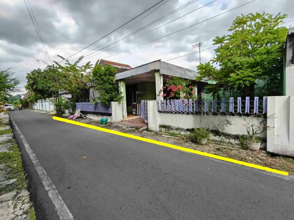 Jual Tanah Bonus Rumah Layak Huni Dekat Kantor Samsat Solo