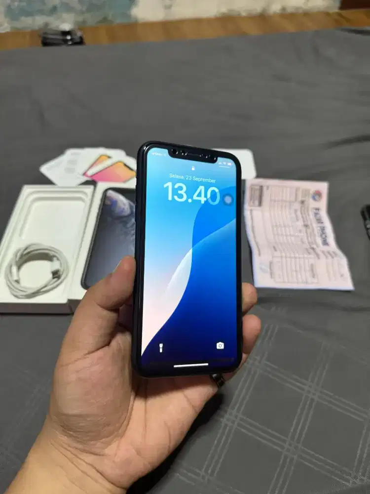 iPhone xr 128 iBox
