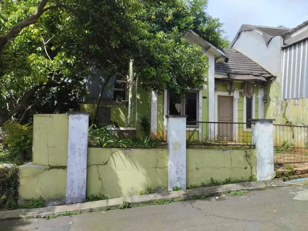 Dijual Rumah Bukit golf cibubur tanah luas butuh renov