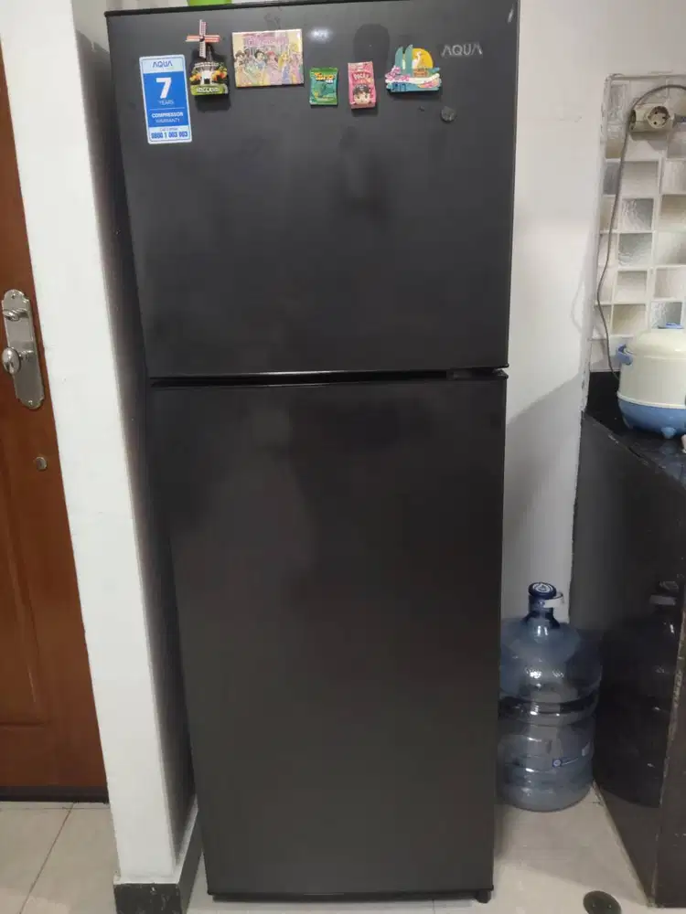 Dijual Kulkas 2 Pintu Merk Sharp tipe AQR D270