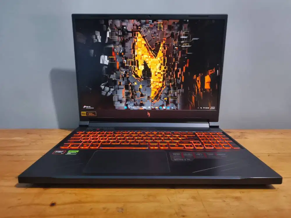 Acer Nitro ANV16-41 Ryzen 7 8845HS 16/512GB RTX 4050 6GB WUXGA 165Hz