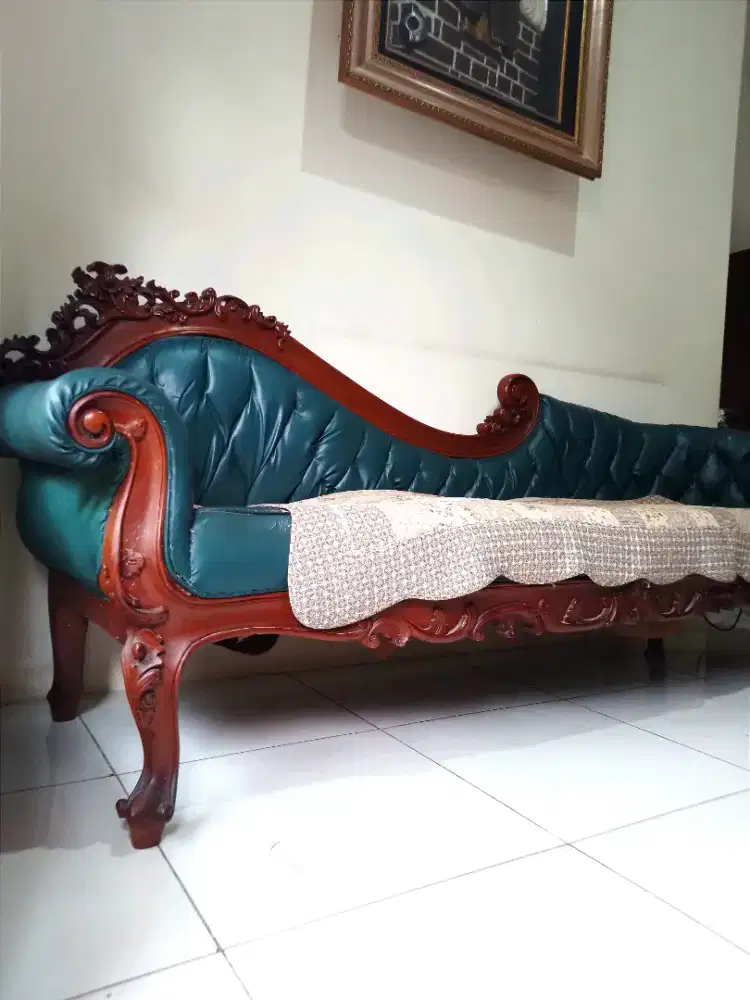 Sofa Antik Klasik Kayu Jati 220cm - Kondisi Terawat
