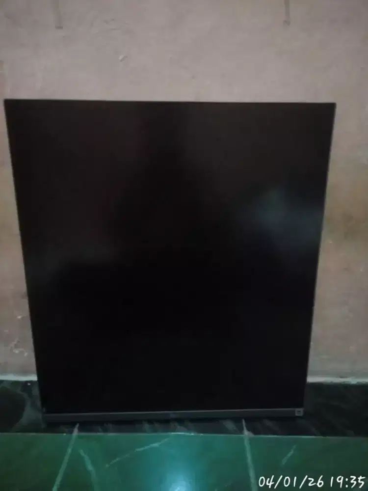 Monitor LG minus casan adaptor nya ga ada