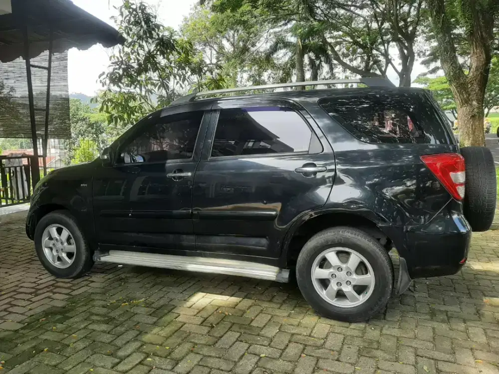 Daihatsu Terios TX Manual 2009