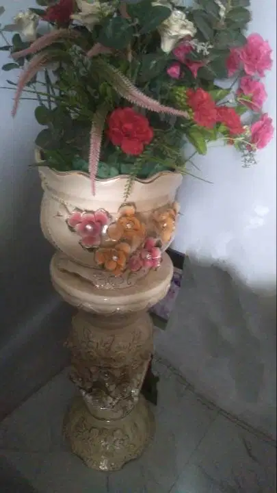 Vas guci kramik baru sebulan bli cek rekondisi