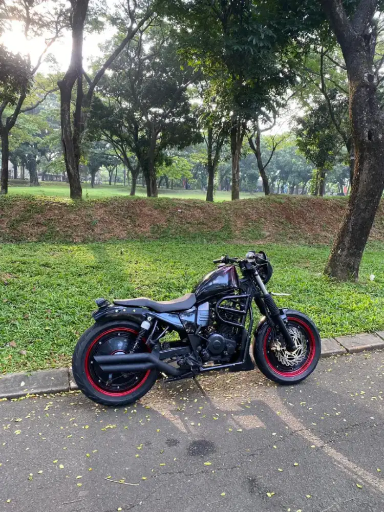 Motor custom bobber triumph bu jual cepet