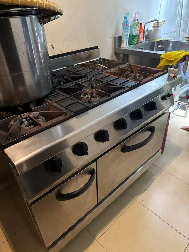 GEA Kompor gas dan oven 6 tungku