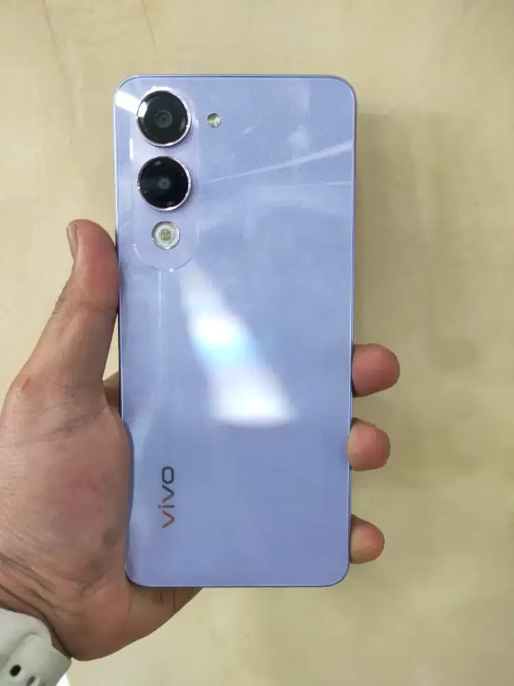 Vivo y04s 4+4/64 likenew