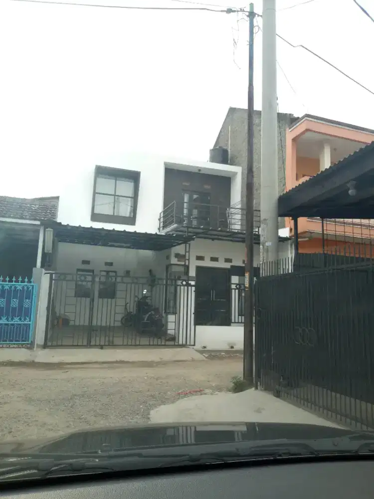 Dikontrakan rumah 2 lantai