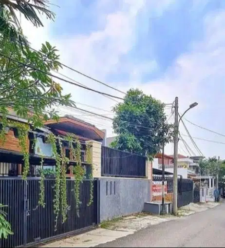Dijual Rumah Startegis Dlm Komplek di Cilandak Jaksel LH-17071
