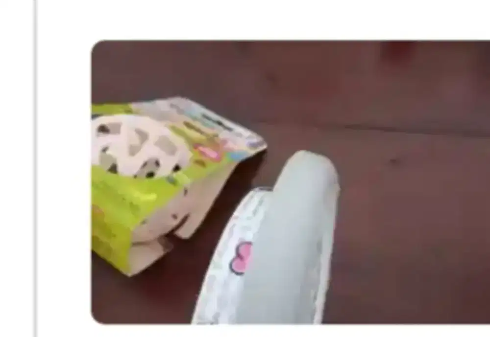 Tempat makan atau wadah untuk hewan