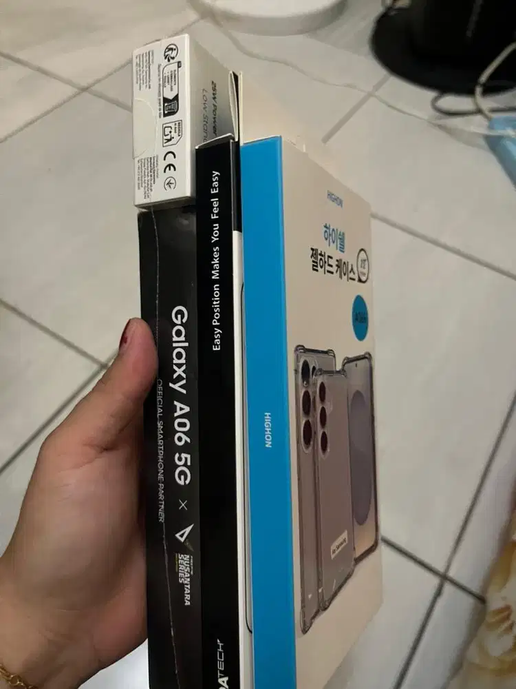 Hp samsung, lengkap dengan kartu, case, anti gores, dan adaptor