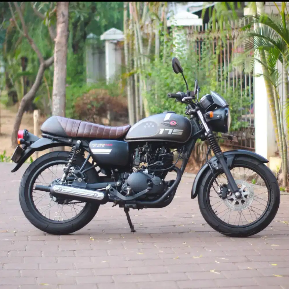 W175 CAFE DIJUAL CASH ATAU KREDIT DP 1JUTA