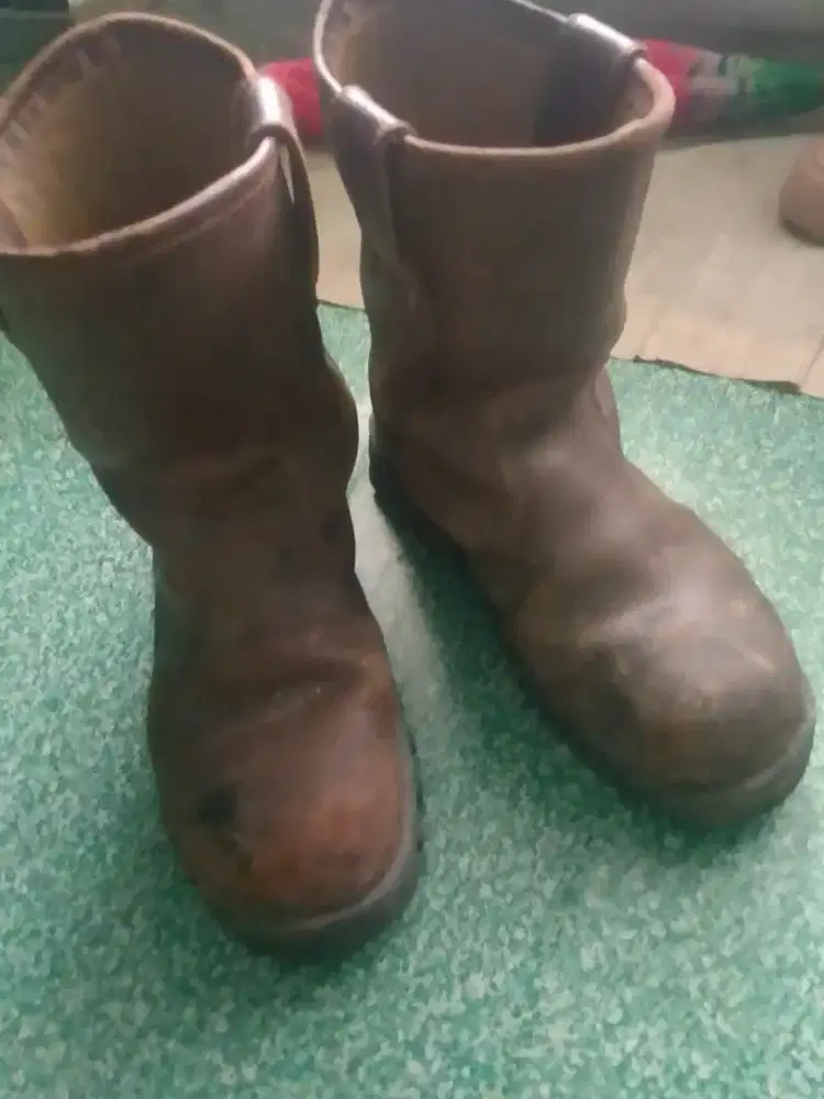 Sepatu Septi ukuran 39 harga 75,000