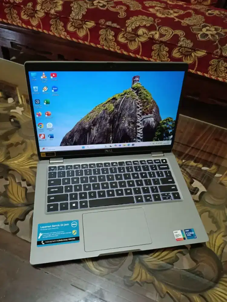 Laptop core i7 Gen 11 RAM 16GB SSD 512GB Touchscreen