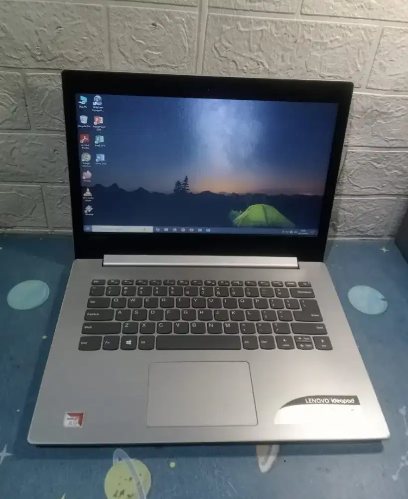 Lenovo Ideapad 330 AMD A9 Ram 8Gb SSD 240Gb Win 10 Led 14 No minus