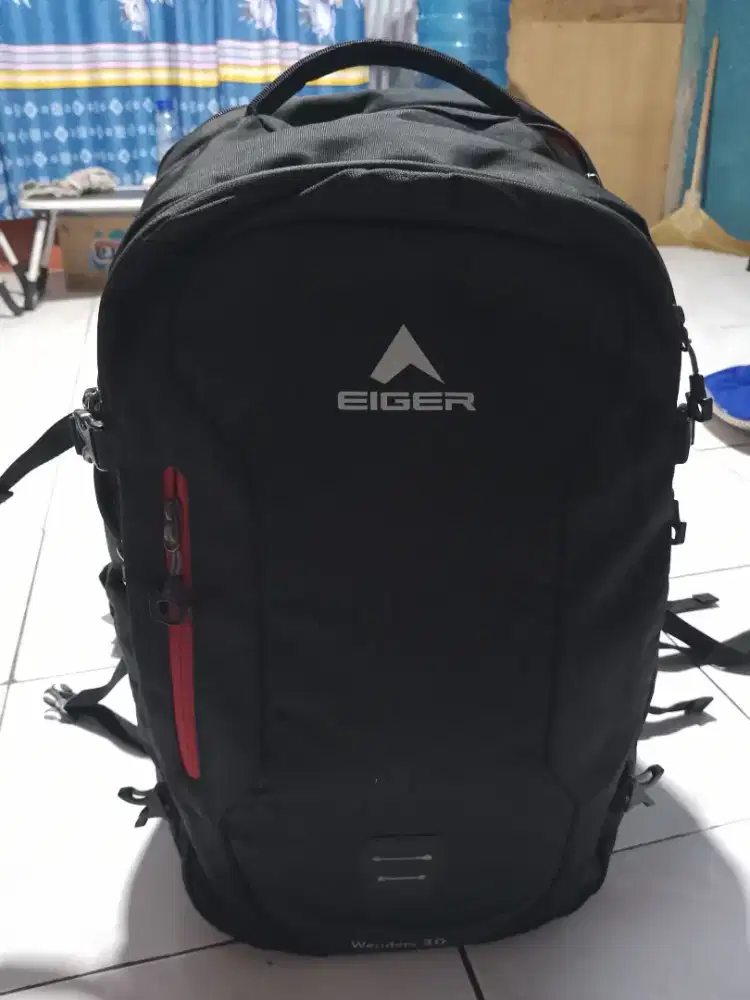 Tas Eiger Pria kondisi masih mulus