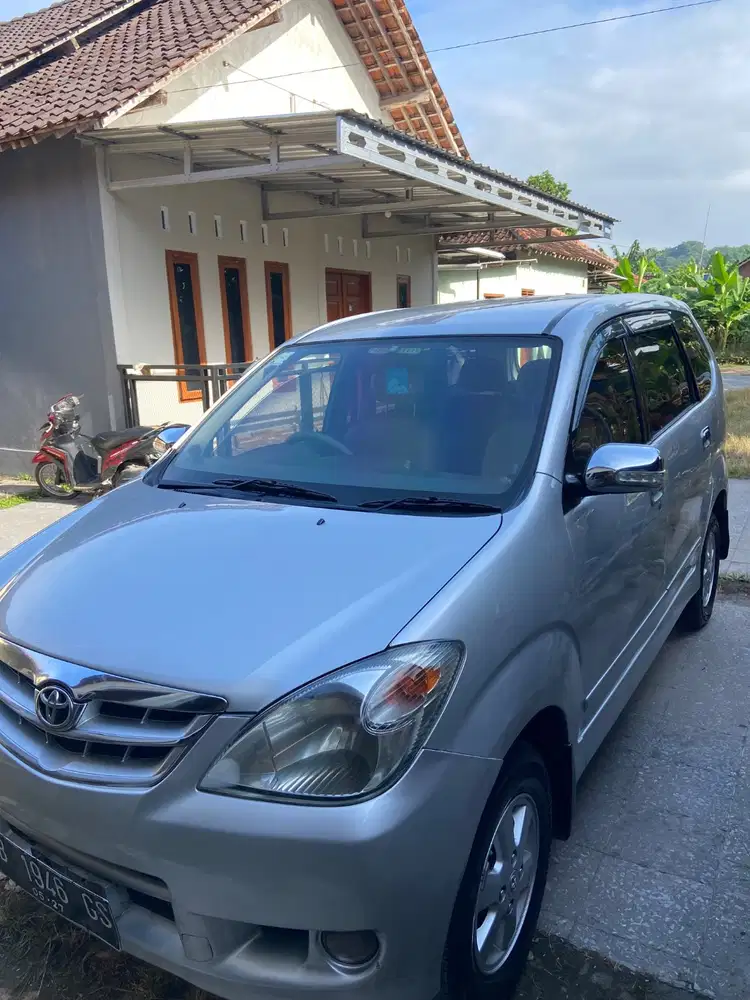 DIJUAL BUTUH UANG MAU GANTI MOBIL