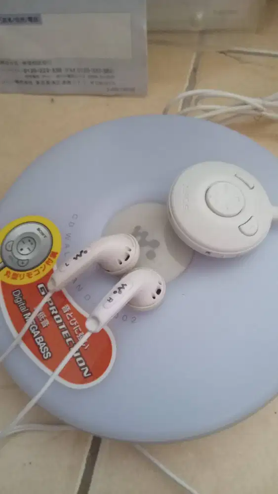 Sony discman de_j002