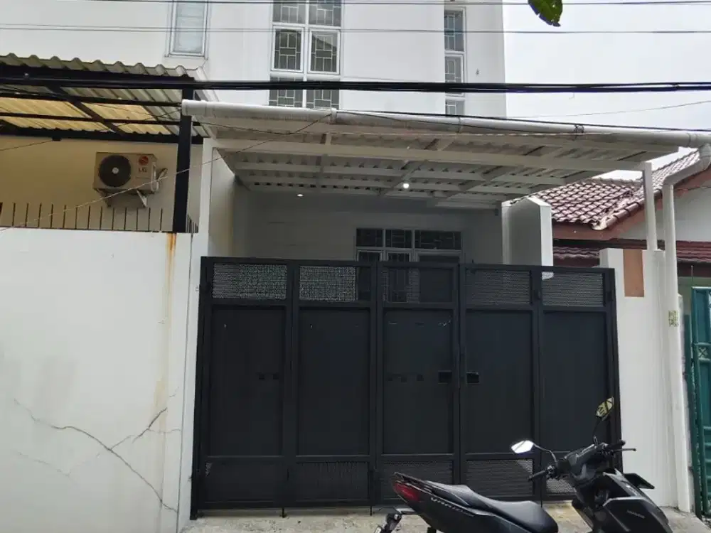 Rumah 3 Lantai Siap Huni di Duri Kepa Kebon Jeruk