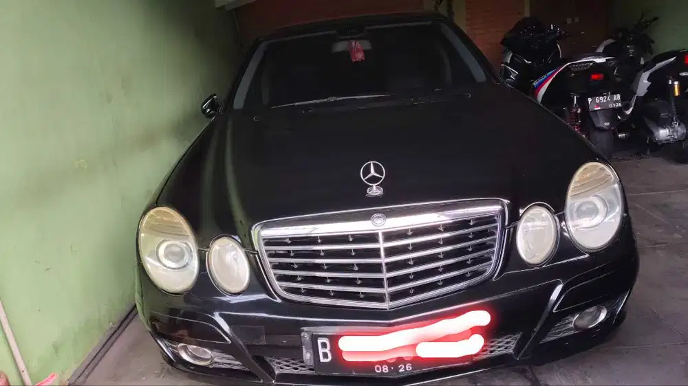W211 E200K Tahun 2009