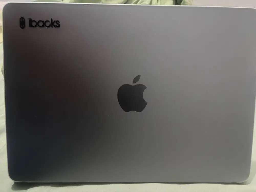 13-inch MacBook Air M2 Chip (CPU 8-Core)