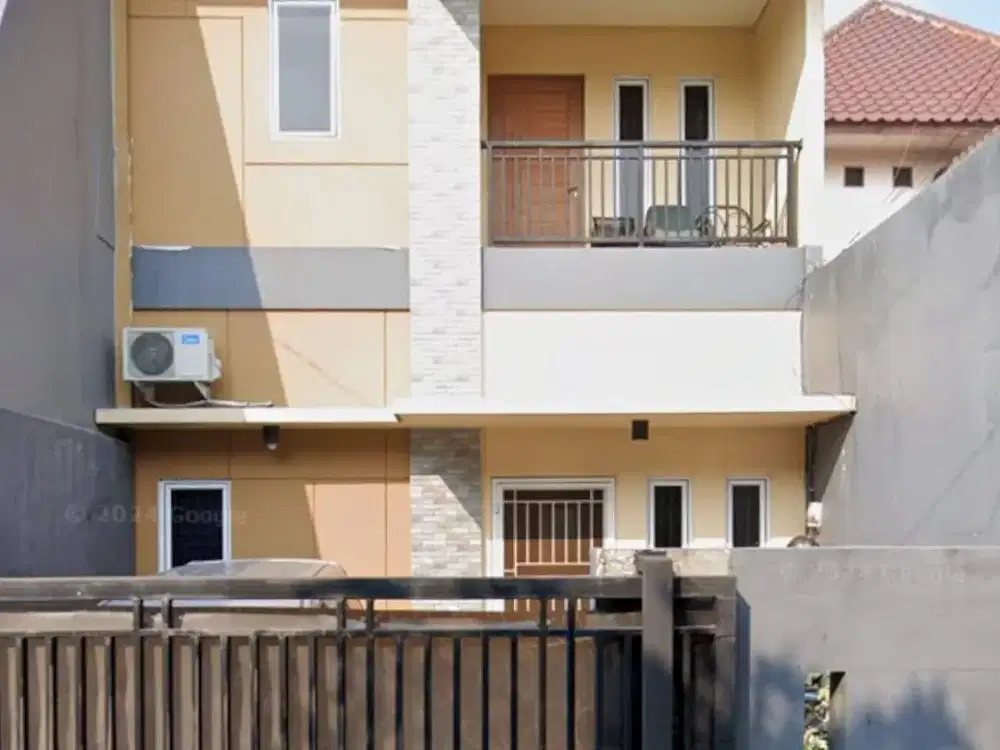 Rumah 2 Lantai Semi Furnished di Kavling Hankam Joglo