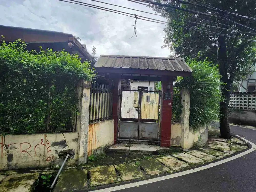 DIJUAL RUMAH TUA di Bendungan Hilir