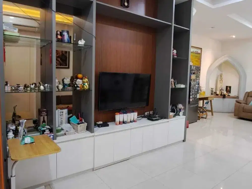 FOR RENT RUMAH SUVARNA SUTRA