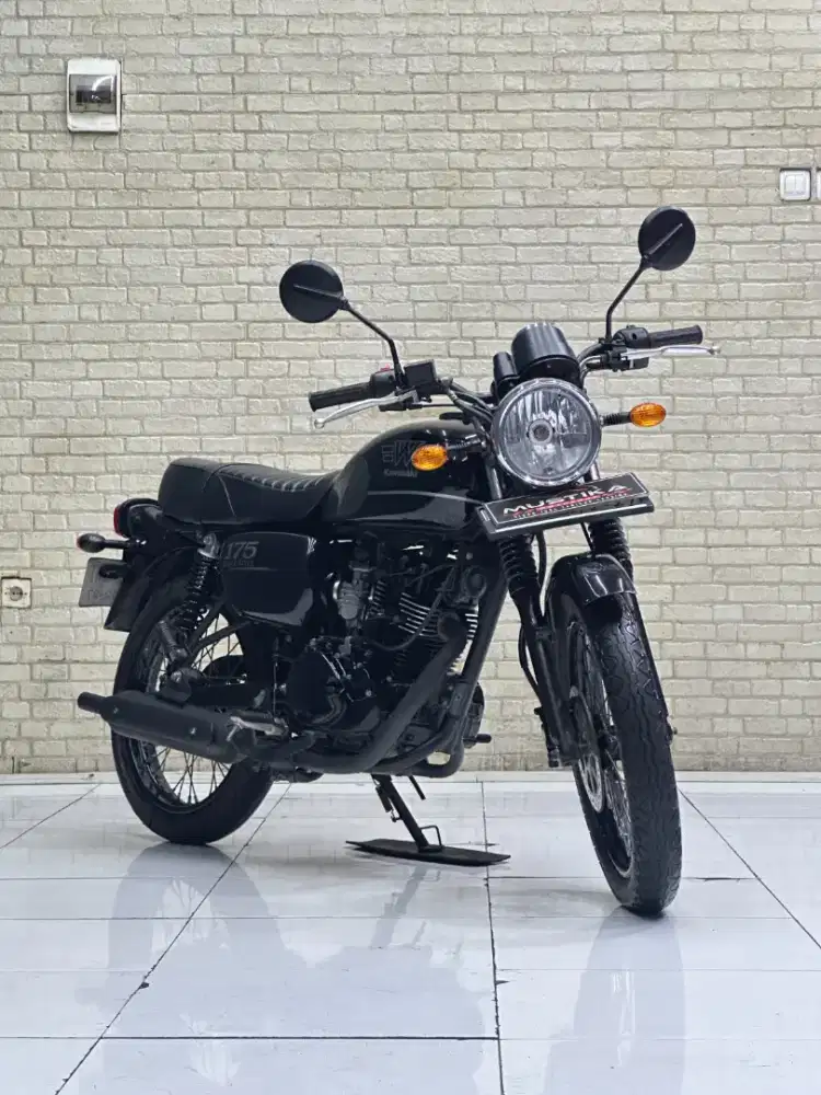 READY‼️ KAWASAKI W175 BLACK STYLE PMK 2022 MULUS JAMINAN ISTIMEWA