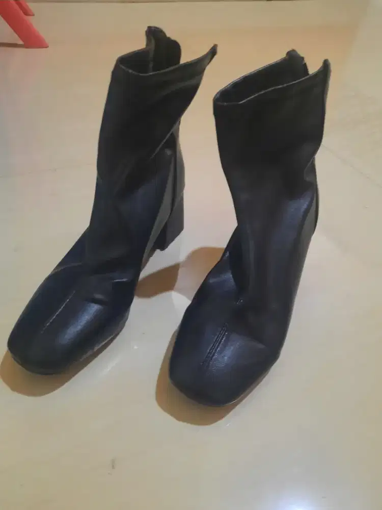 Sepatu boots cewe