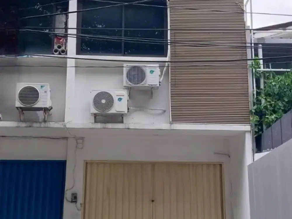 Dijual / disewakan Ruko Kelapa Lilin 5x11,6m 3 lantai, jalan raya seberang Mal Kelapa Gading