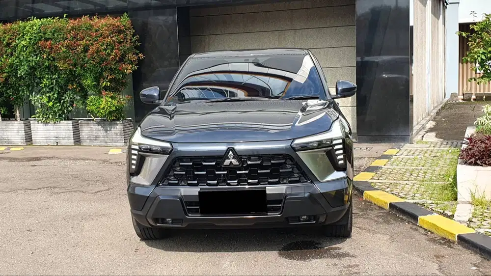 Mitsubishi XForce X Force Ultimate CVT 1.5 Abu 2023 Like New Low Km