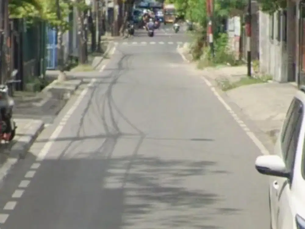 Disewakan murah rumah besar, terawat dan siap huni, bisa kantor, strategis di area Percetakan Negara Jakarta Pusat