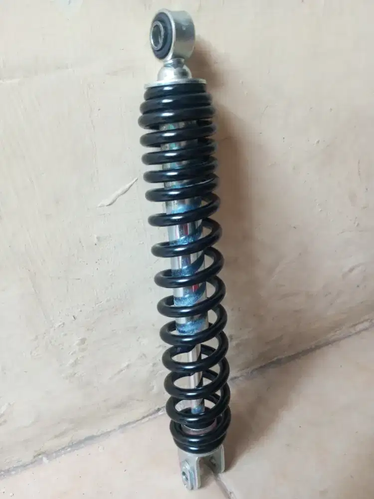 SHOCKBREAKER BELAKANG YAMAHA MIO, MERK:KAYABA PEMAKAIAN 1BULAN