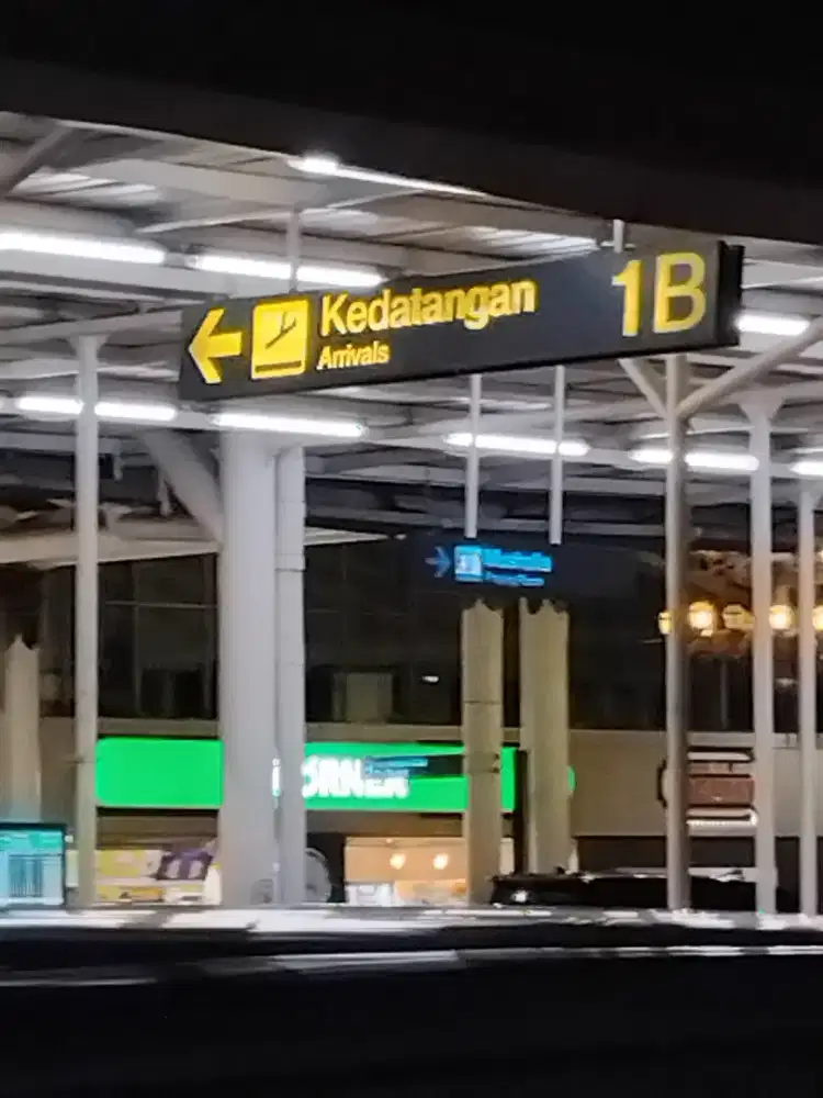 Saya sedang mencari pekerjaan sebagai supir