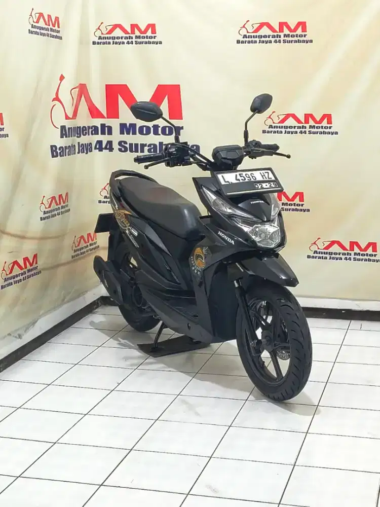 Ready Honda Beat Street Tahun 2019 warna Hitam glossy