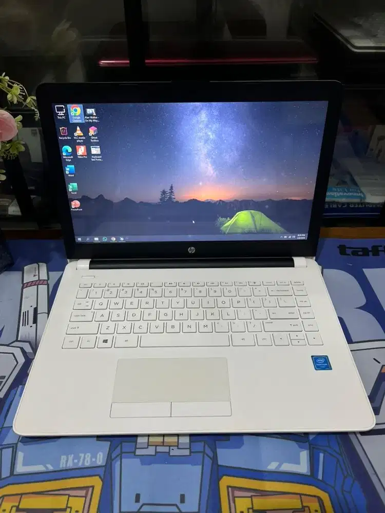 Hp 14 bs n3710 ssd128/4gb win 10 siap pakai