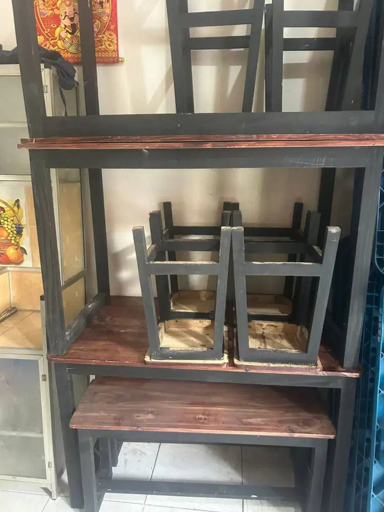 MEJA UNTUK RESTO SEDERHANA FULL SET