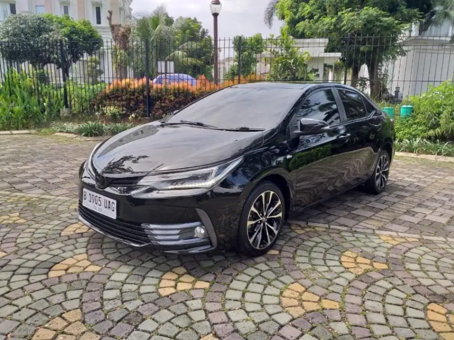 ALTIS 1.8 V AT 2018 HITAM