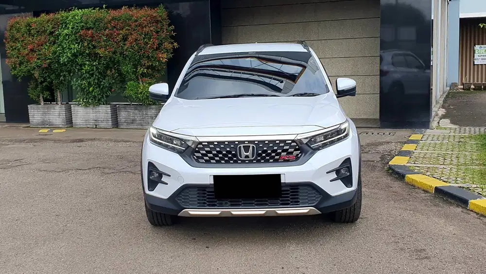 Honda WR-V WRV 1.5 RS CVT Sensing Putih Diamond 2023 Like New Record