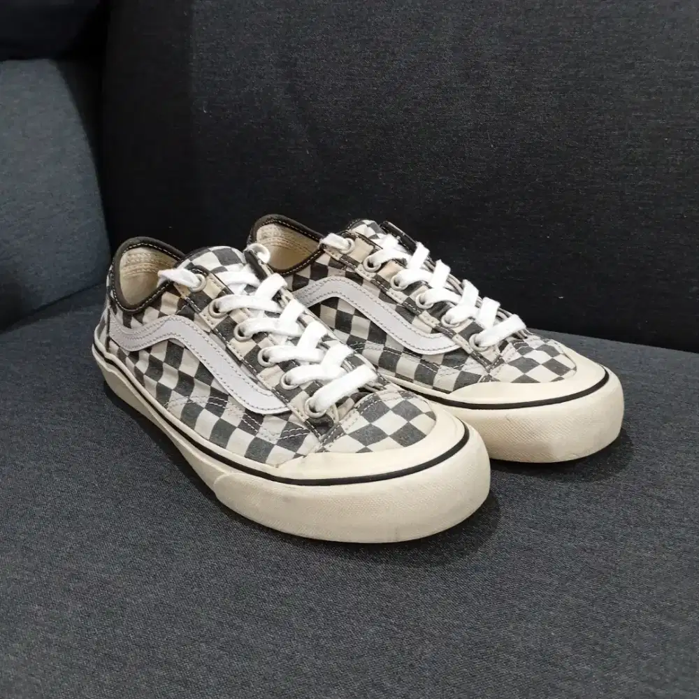 Vans Checkerboard Style 36 Decon SF