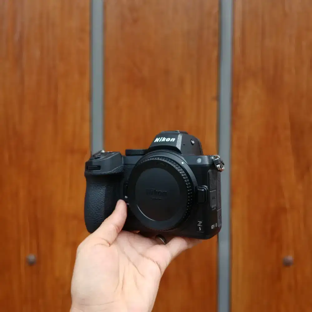 NIKON Z 5 BLACK LIKE NEW FULLSETBOX