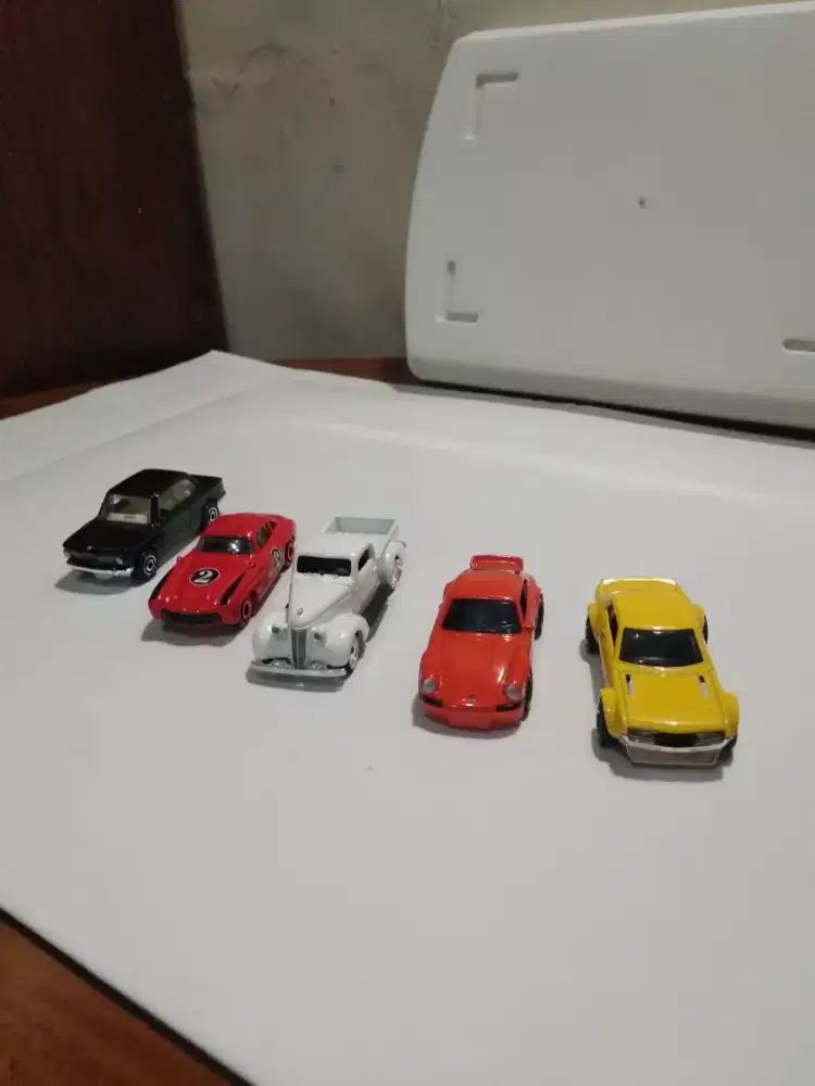 Hotwheels Diecast Matchbox Majorette Tomica Takara LOOSE Borong semua