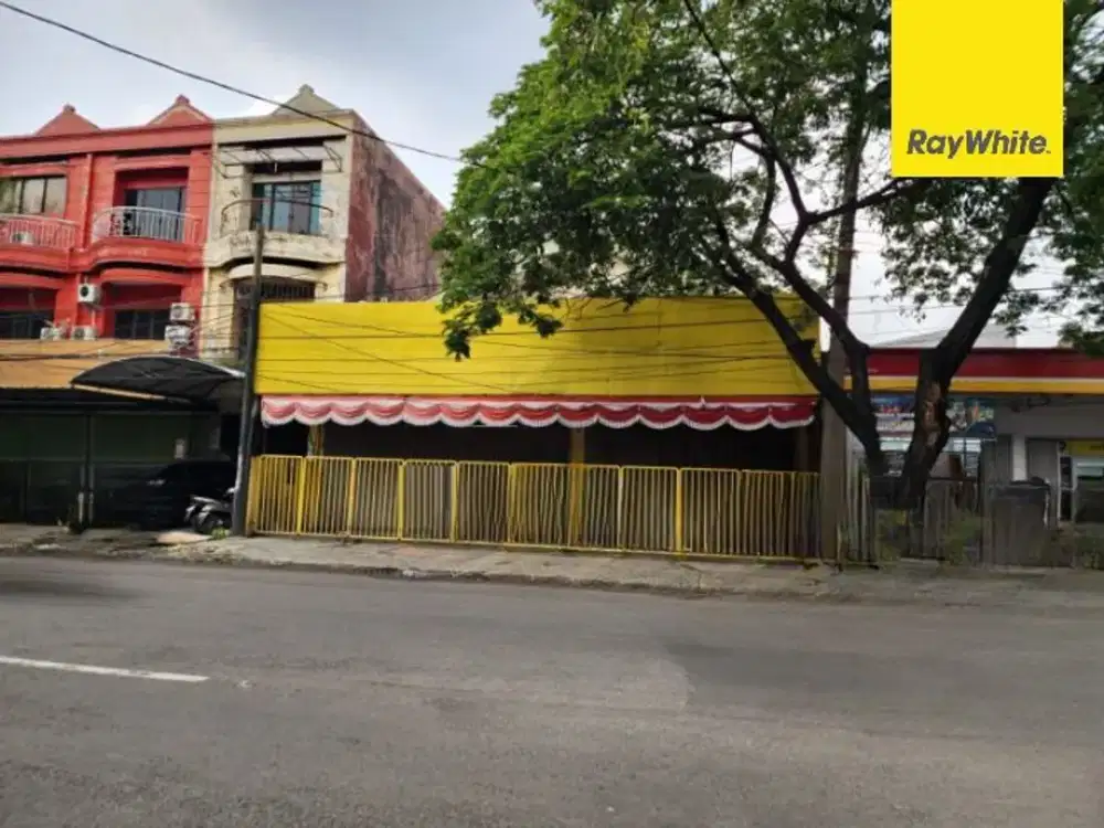 Disewakan Ruko 2 lantai di Jl Barata Jaya Surabaya