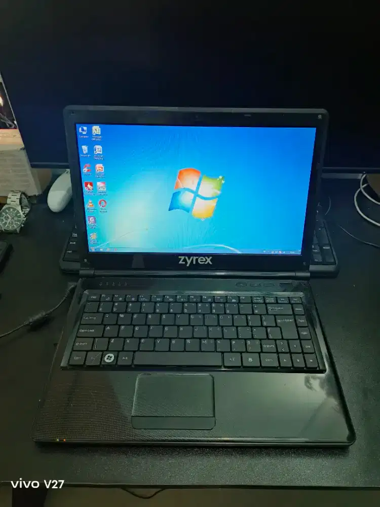 Laptop zyrex, untuk belajar Anak!!