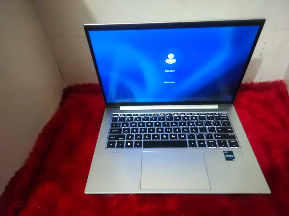 HP Elitebook 840-g10/Intel core i5-gen13/RAM 16/SSD 256gb/garansi 2027