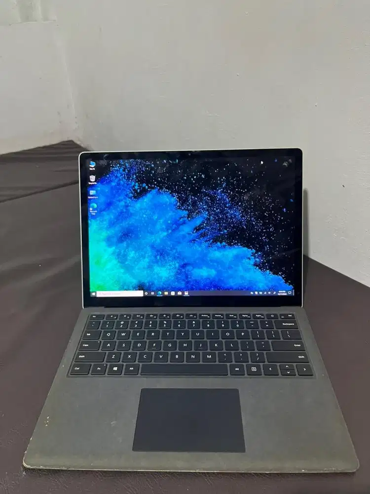 MICROSOFT SURFACE LAPTOP INTEL CORE I5 Gen 7 RAM 8GB SSD 256gb touch