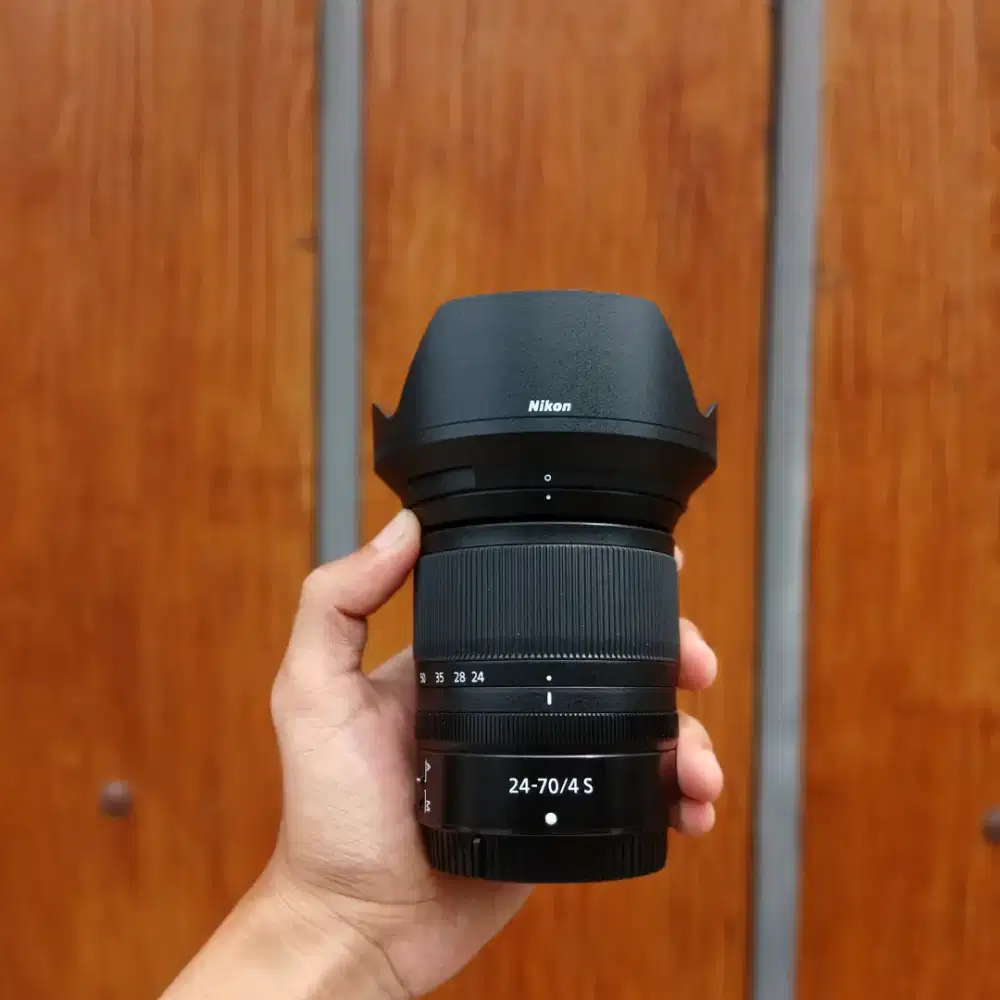 FULLFRAME NIKKOR S 24-70 F4 MM BLACK LIKE NEW FULLSETBOX